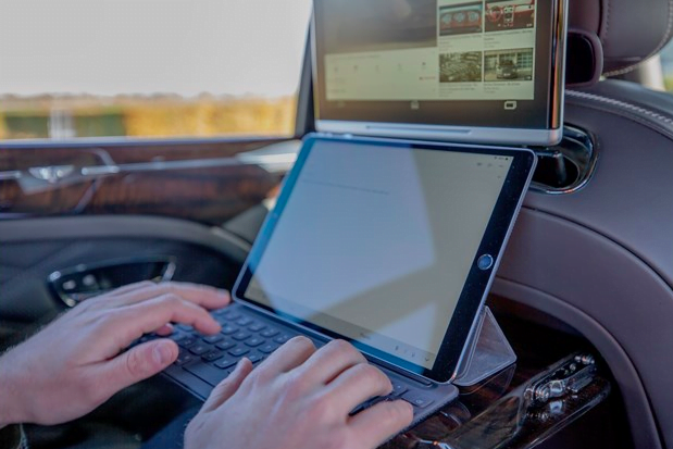 Bentley In-Car Connectivity 3