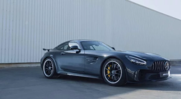 Mercedes Benz AMG GT R Coupe launched